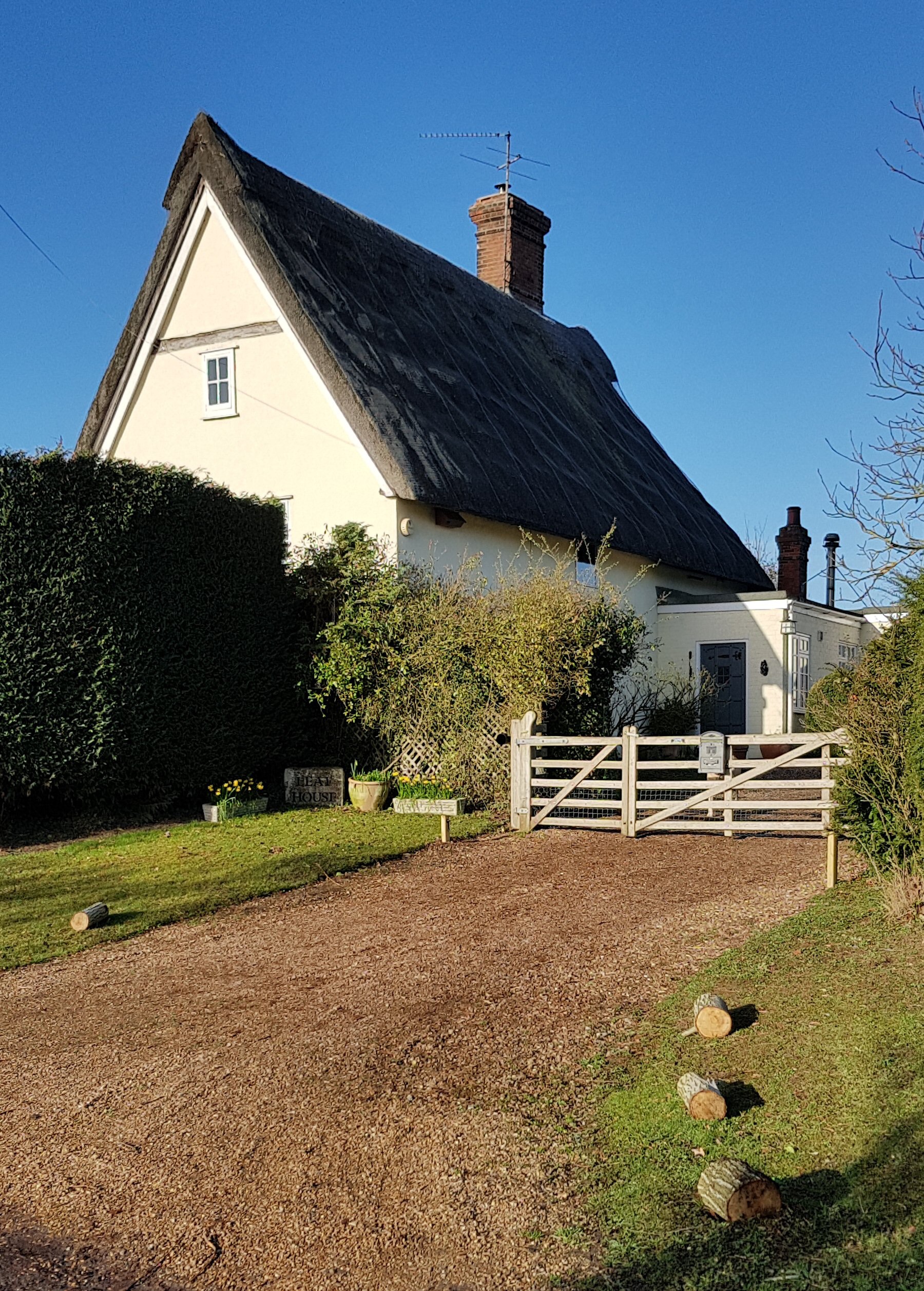 Black Horse Outside view